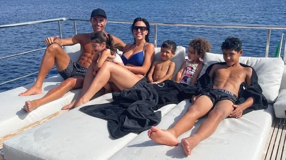 Cristiano Ronaldo: CR7 presumió el increíble parecido con su hija Alana