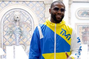 Floyd Mayweather Jr. gastó cerca de un millón de dólares en autos de lujo