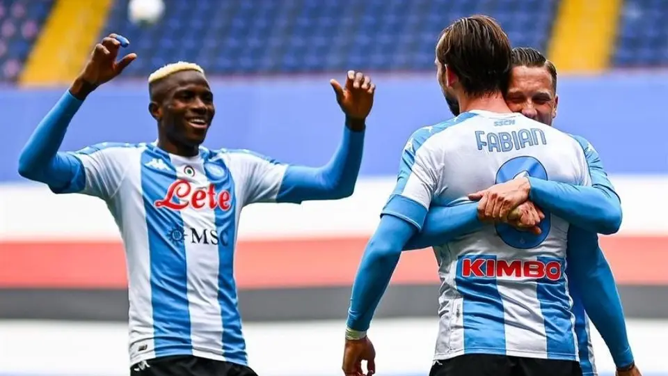 Chucky Lozano: Napoli derrotó a la Sampdoria y acaricia puestos de Champions