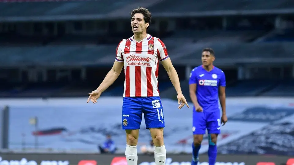 Pollo Briseño: 'La playera de Chivas no es para cualquiera'