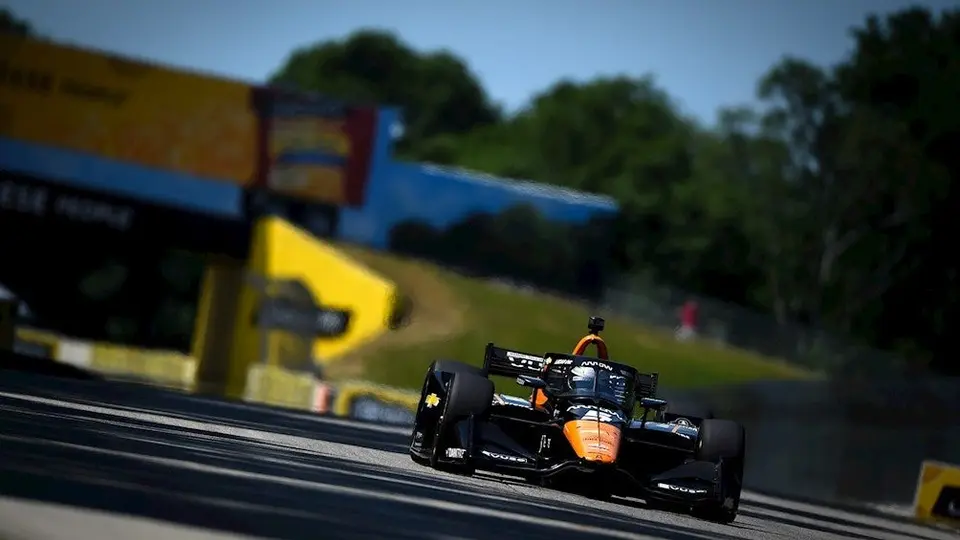Pato O'Ward terminó noveno y perdió el liderato de IndyCar