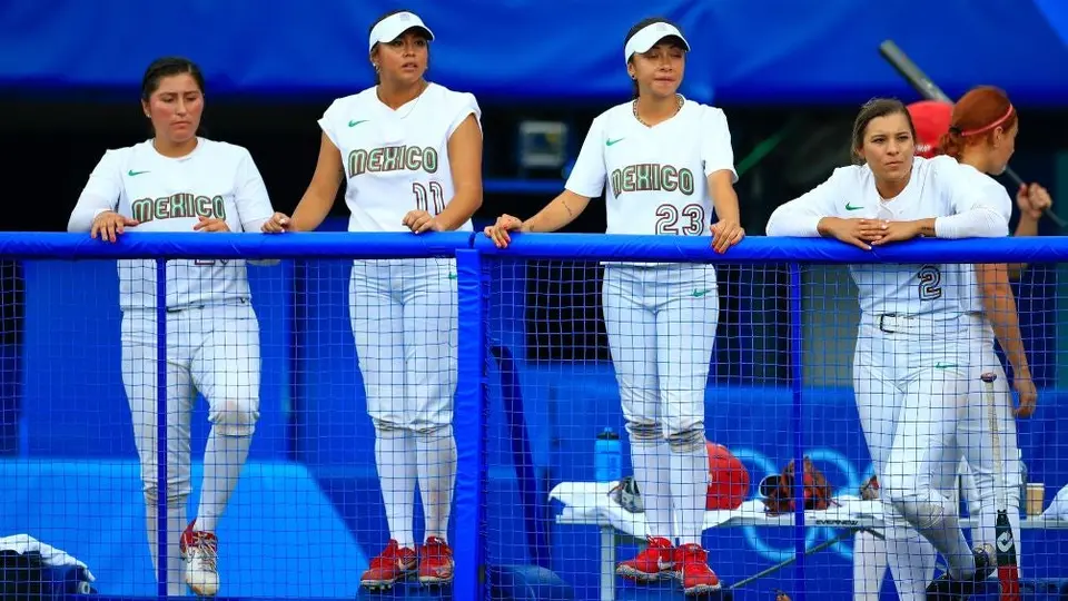 Presidente del COM: 'Equipo de softbol no aceptó llevar la bandera de México en uniforme'