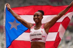 Tokio 2020: Jasmine Camacho-Quinn logra Oro y récord olímpico en 100 metros vallas