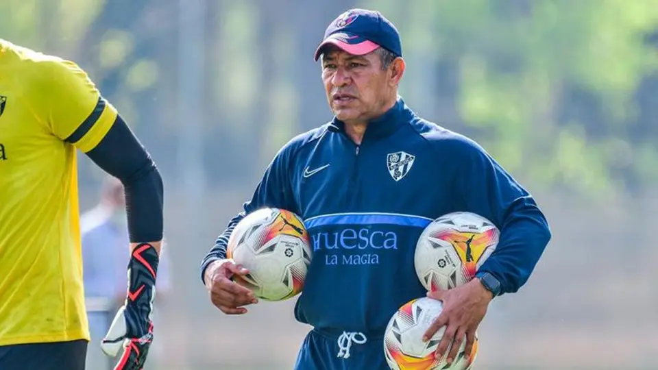 Nacho Ambriz: Huesca anunció que el mexicano dejó de ser su  DT