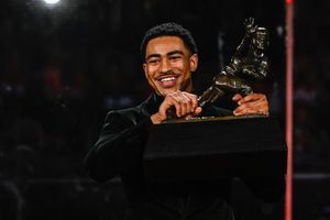 Trofeo Heisman: Bryce Young es el primer QB de Alabama en ganar la distinción