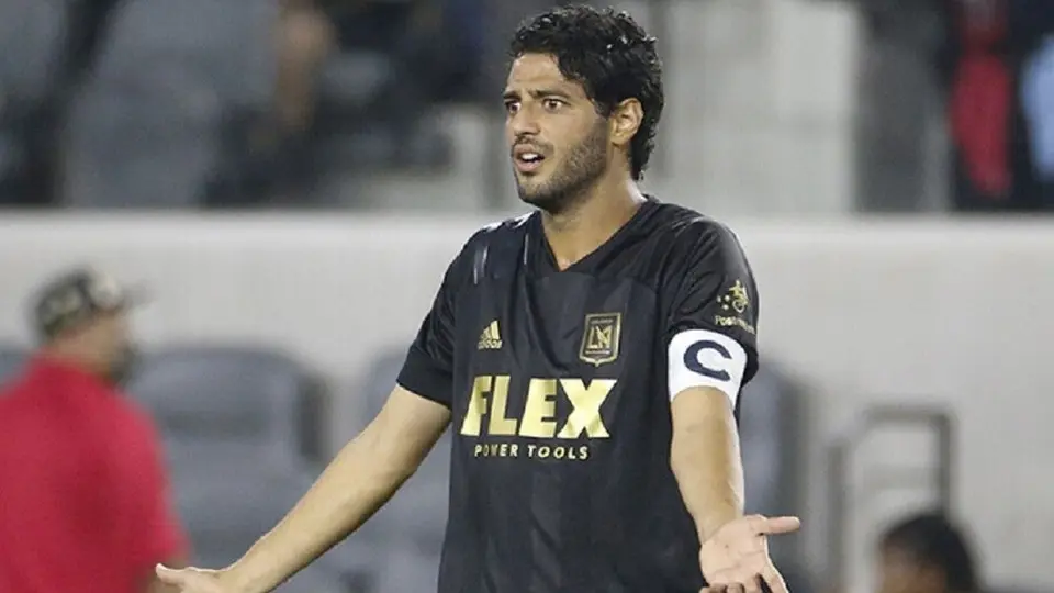 Carlos Vela: Bob Bradley confirmó ausencia del mexicano para el Clásico del Tráfico
