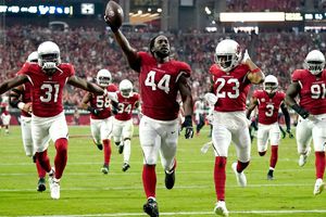 NFL: Arizona sigue con paso perfecto y destroza a los Texans