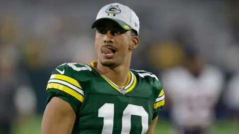 Jordan Love: Mamá y novia del QB tuvieron asientos de última fila en el Arrowhead