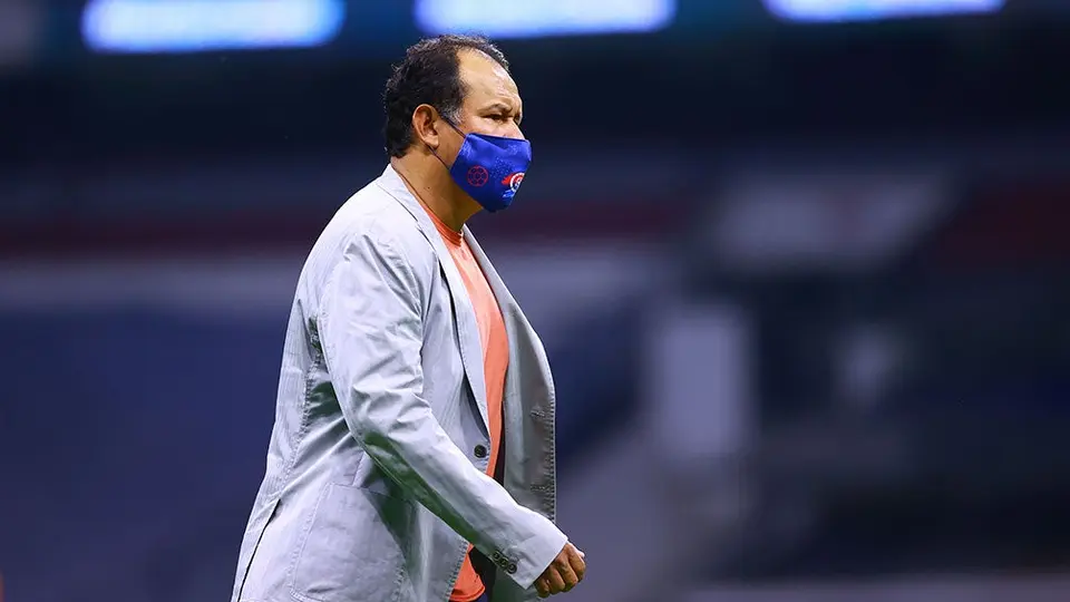 Cruz Azul: Reynoso busca superar 'malaria' histórica de DT's en primer Clásico vs América