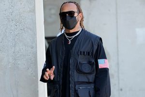 Lewis Hamilton tacha de 'cobarde y fuera de lugar' la ley anti LGBT en Hungría