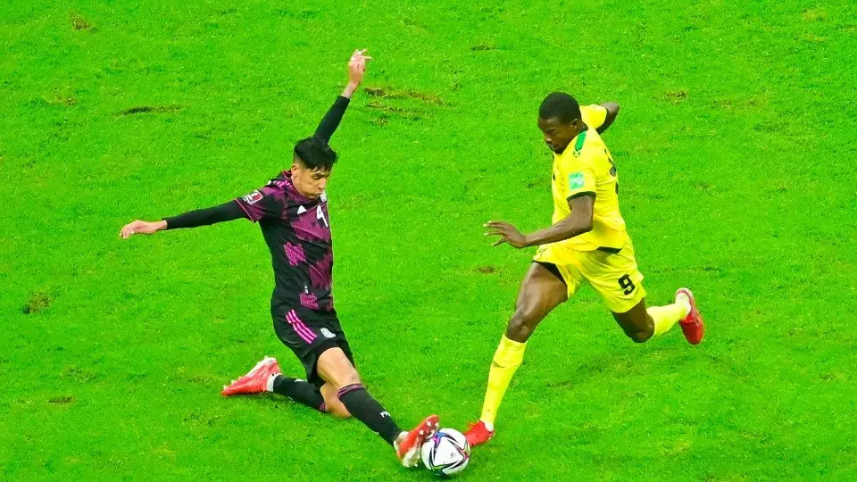 Edson Álvarez tras triunfo vs Jamaica: 'Hay que tener huev... para jugar estos partidos'