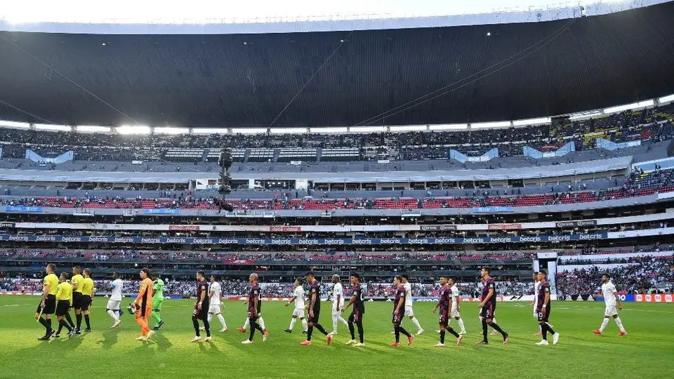 Selección Mexicana: Se vivieron momentos de violencia en las tribunas del Estadio Azteca