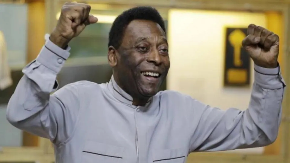 Pelé: Fue operado de un tumor en el colón y asegura que está "muy bien"