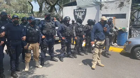 Video: Raiders de Arboledas se enfrentaron a golpes con policías de Atizapán