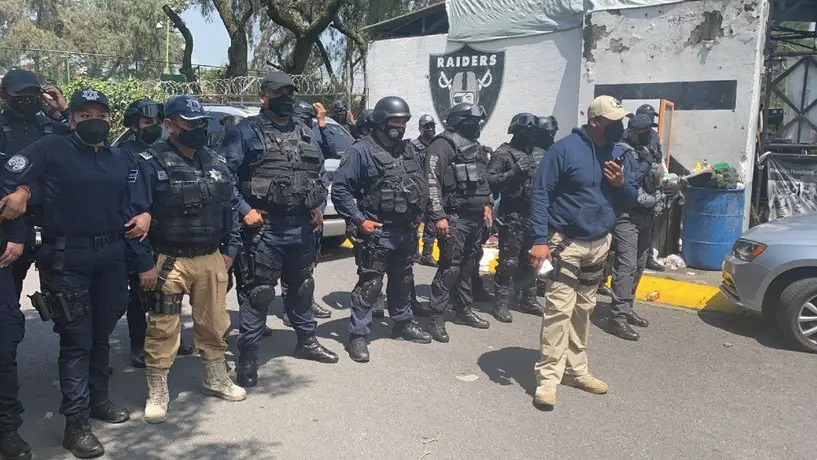 Video: Raiders de Arboledas se enfrentaron a golpes con policías de Atizapán