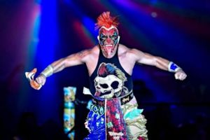 Video: Psycho Clown sufrió fuerte golpe que necesito de sutura en el ojo