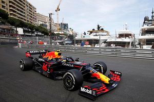 Checo Pérez finalizó cuarto en el Gran Premio de Mónaco