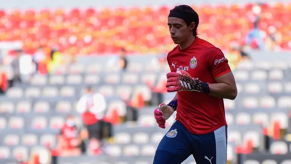 Atlas vs Chivas: Toño Rodríguez recortó las magas de su jersey previo a Clásico Tapatío