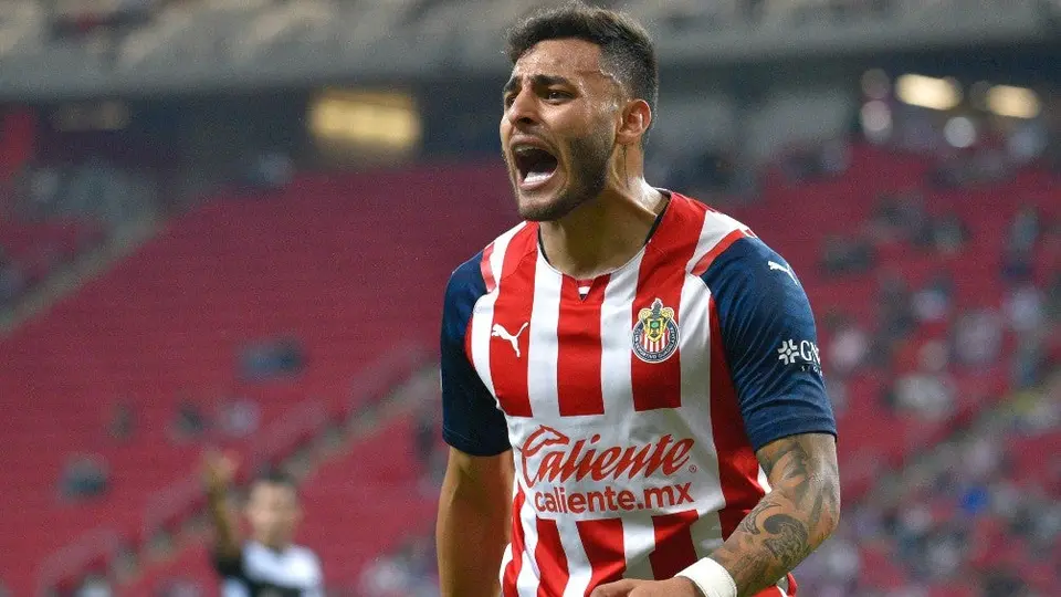 Chivas: Ya renovó a Mier; Alexis Vega ya está en pláticas con la directiva