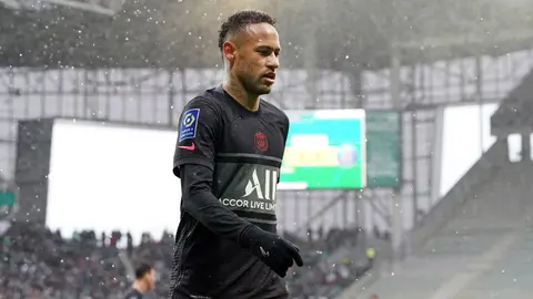 Neymar tras salir en camilla por brutal lesión: 'Volveré mejor y más fuerte'