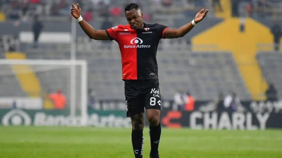 Renato Ibarra: Atlas continúa en negociaciones con América para mantener al ecuatoriano