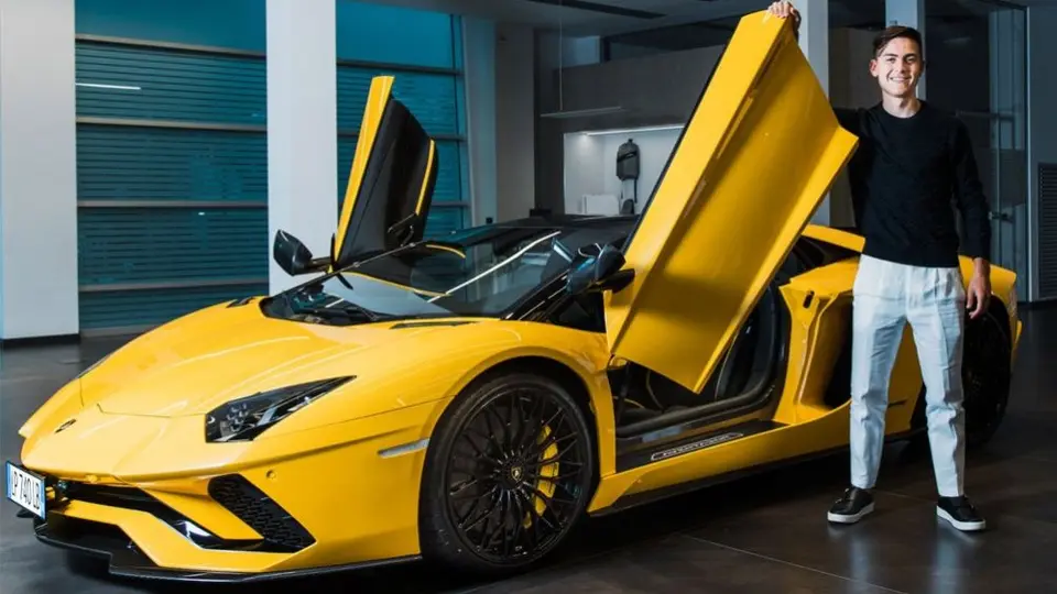 Paulo Dybala: 'Celebró' gol 100 con Juventus con espectacular Lamborghini Aventador