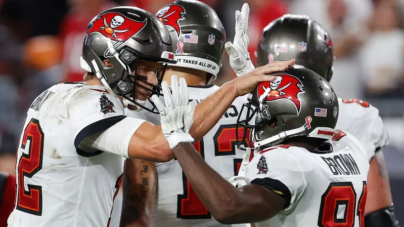 NFL: Brady comandó victoria de Buccaneers sobre Cowboys en arranque de temporada