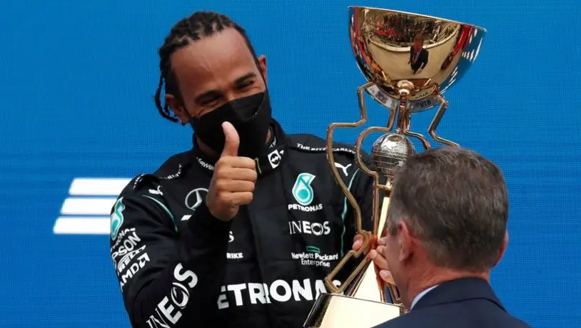 F1: Lewis Hamilton ganó su carrera número 100 y supera a Verstappen en el Mundial