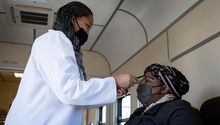 Covid-19: Sudáfrica detectó nueva variante del coronavirus con múltiples mutaciones