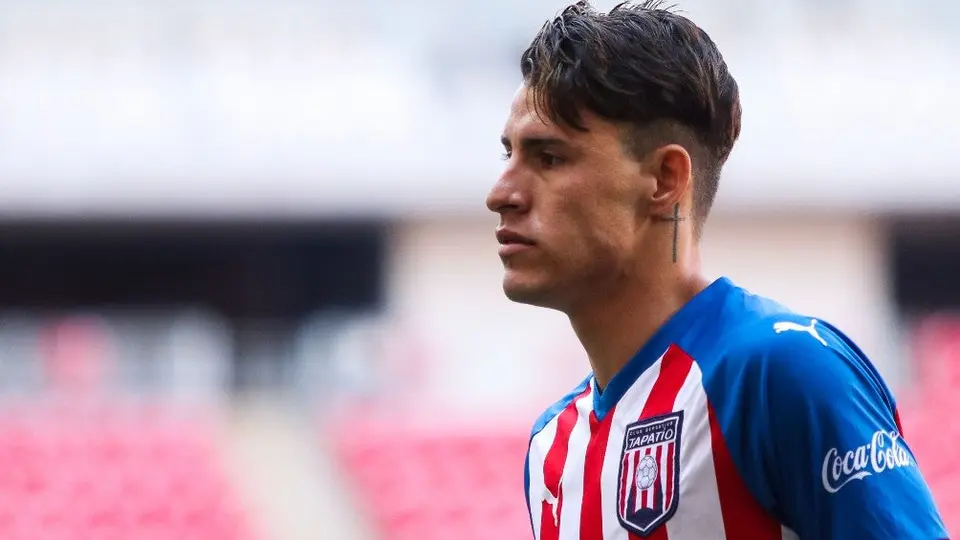 Chivas: Chicote Calderón encaró a aficionados tras goleada vs León