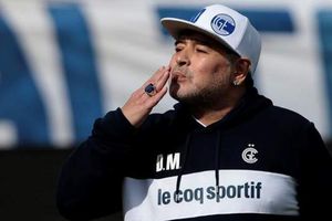 Maradona: Subastaron playera de El Diez en más de 50 mil dólares