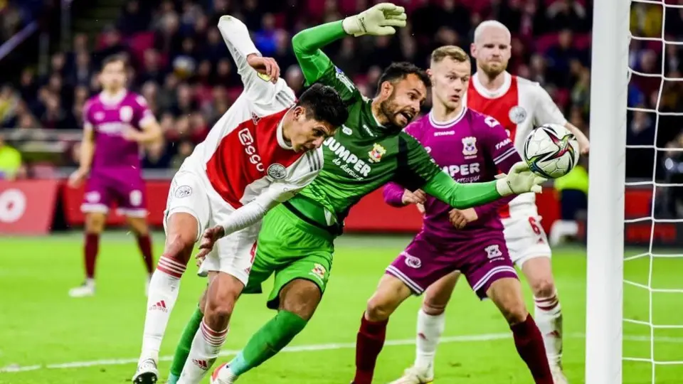 Edson Álvarez: Ajax empató con Go Ahead Eagles y pierde el liderato de la Eredivisie