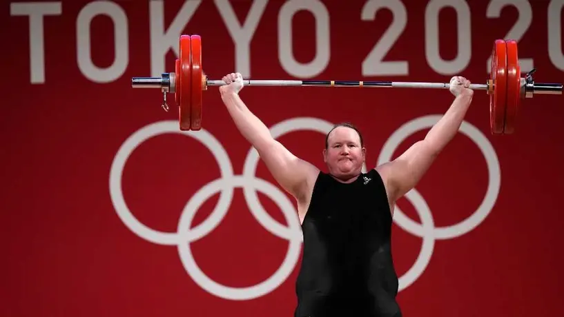 Laurel Hubbard: La primer mujer transgénero en JO es eliminada de Tokio 2020