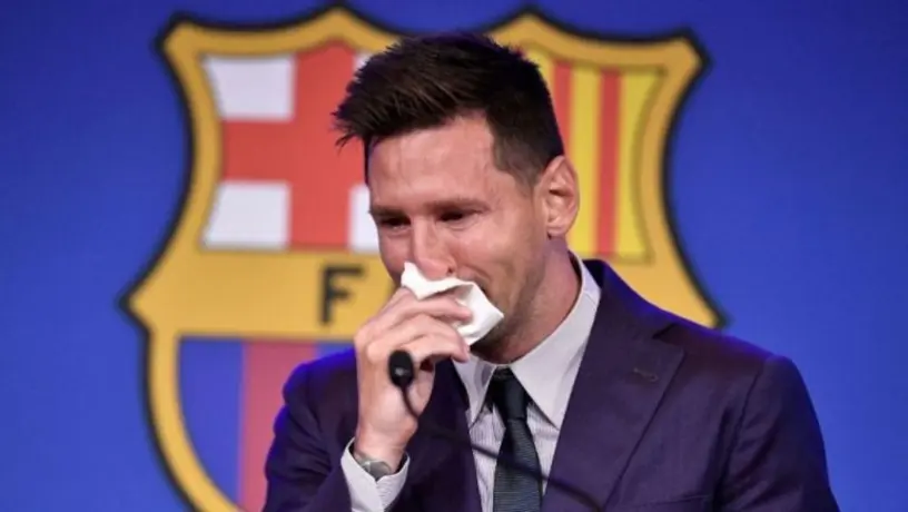Messi: Pañuelo que usó en su despedida es subastado por un millón de dólares