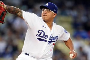 América felicitó a Julio Urías por ser el quinto mexicano en llegar a 17 triunfos en la MLB