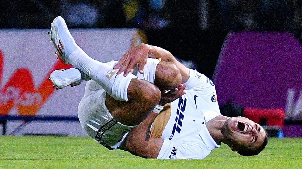 Pumas: Dinenno 'presumió' herida que sufrió en el juego vs Atlas