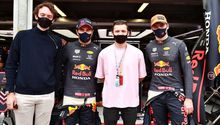 Checo Pérez: Tom Holland visitó a Red Bull Racing previo al GP de Mónaco