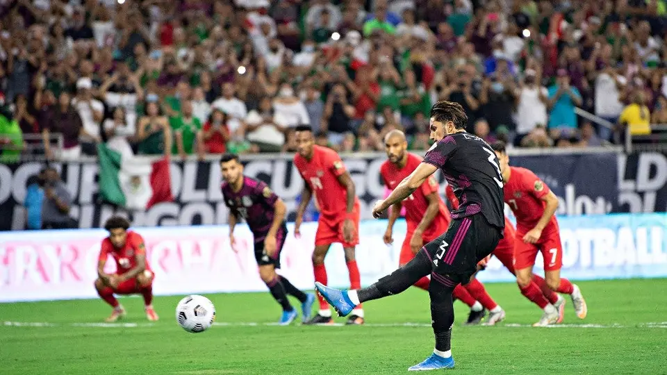 Carlos Hermosillo sobre Salcedo: 'Desde que llegó ha sido horrible, fatal'