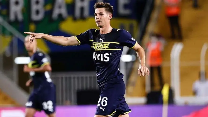 Fenerbahce envió erróneamente pago por Miha Zajc a concesionaria de coches
