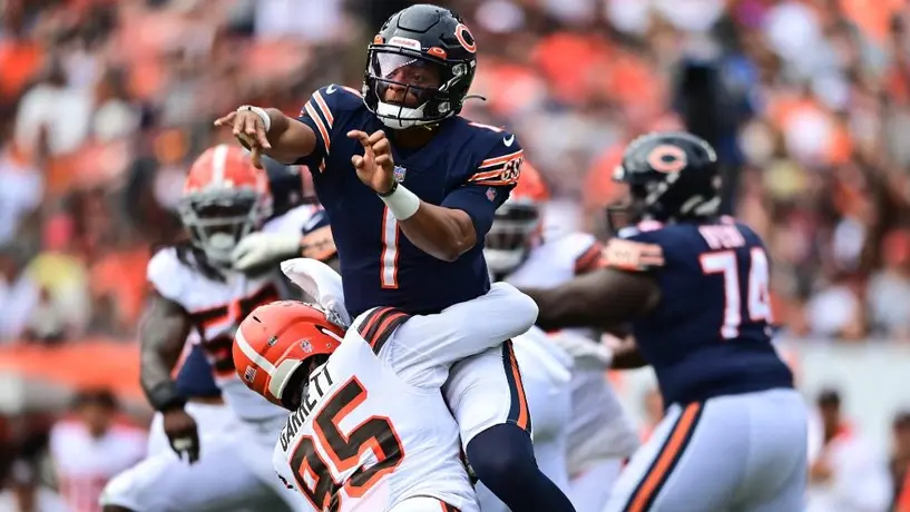 NFL: Browns y su defensiva se imponen 26-6 a Fields y los Bears