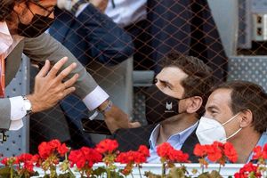 Iker Casillas, molesto con los medios al cuestionarle presunta infidelidad durante su matrimonio