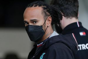 F1: Hamilton perderá cinco puestos en parrilla al cambiar cámara de combustión