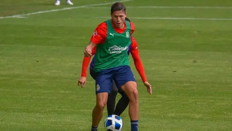 Chivas: Jesús Godínez sufrió fractura en la mano tras el juego vs el FAS de El Salvador