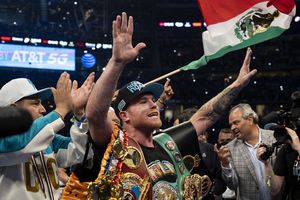 Canelo Álvarez es buscado por las Rastreadoras de Ciudad Obregón