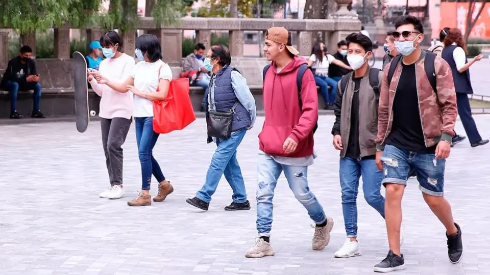 México registró 5 mil 825 nuevos casos de Covid-19, muertes sumaron 381