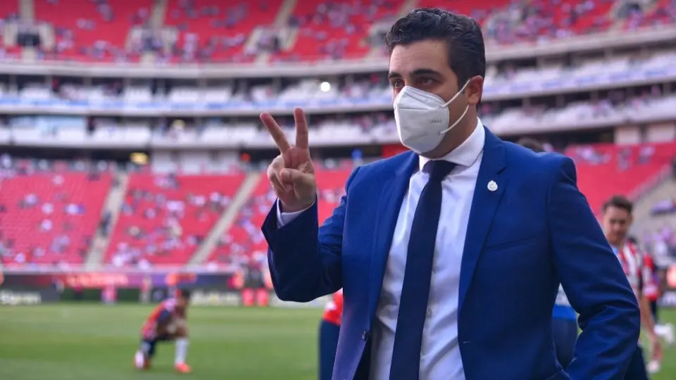 Chivas: Peláez confirmó que Leaño se queda como DT para el próximo torneo