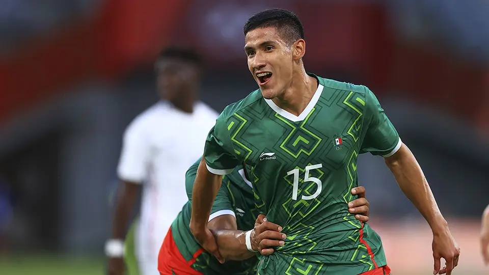 Uriel Antuna: Nery Castillo aseguró que el atacante tiene opciones de ir a Olympiacos
