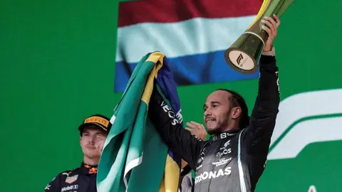 F1: Pelé celebró "actuación maravillosa" de Lewis Hamilton en GP de Brasil