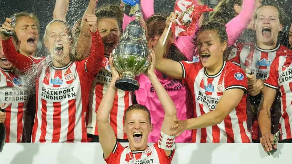 PSV: Ceci Santiago y Anika Rodríguez campeonas de Copa