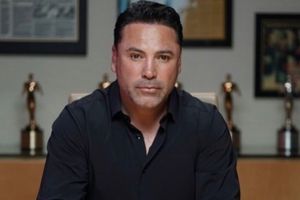 Óscar de la Hoya confirmó relación con periodista deportiva